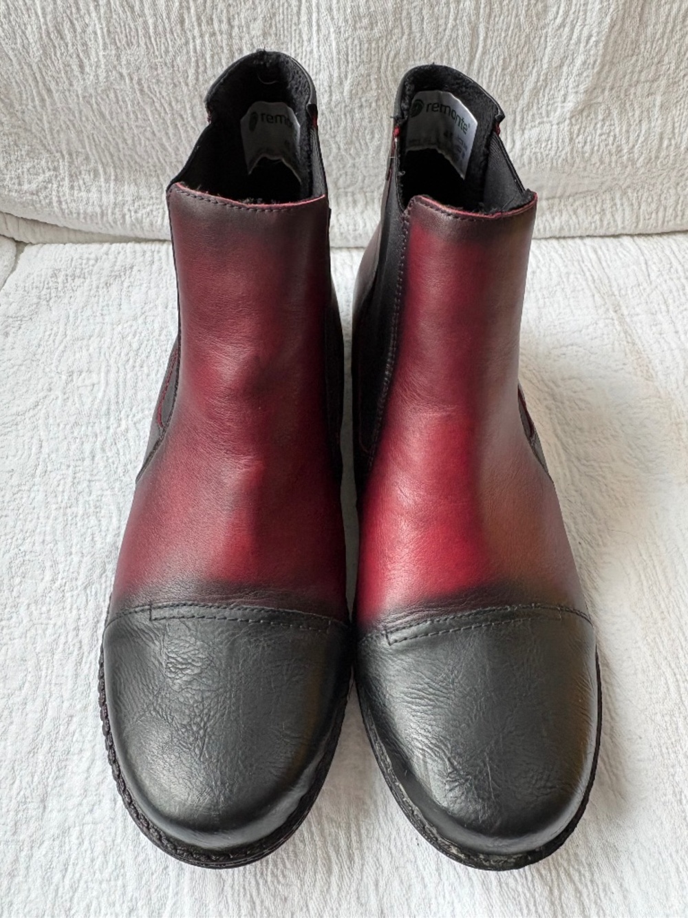 Red/black Chelsea boots, size 45